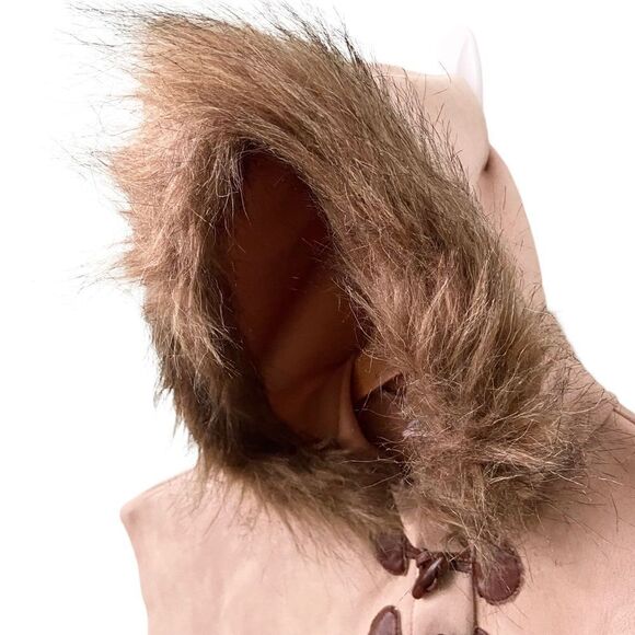 Little Lass Suede Poncho with Hoodie and Arm Buttons in Kids Size 4 - Picture 3 of 8